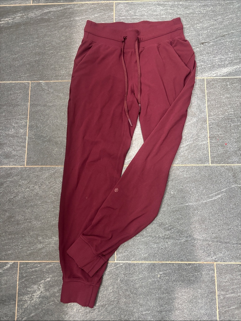 **FLAWED lulu joggers